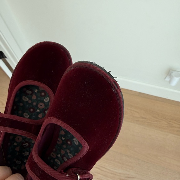 Zara Velvet Burgundy Kids Mary jane’s  Shoes - Picture 5 of 5